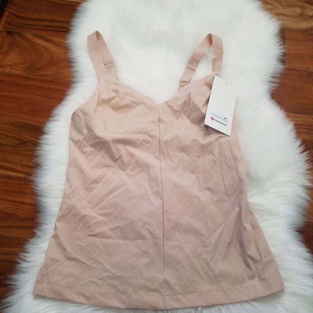 Mysh lululemon simply sleek 2 in 1 tank NWT